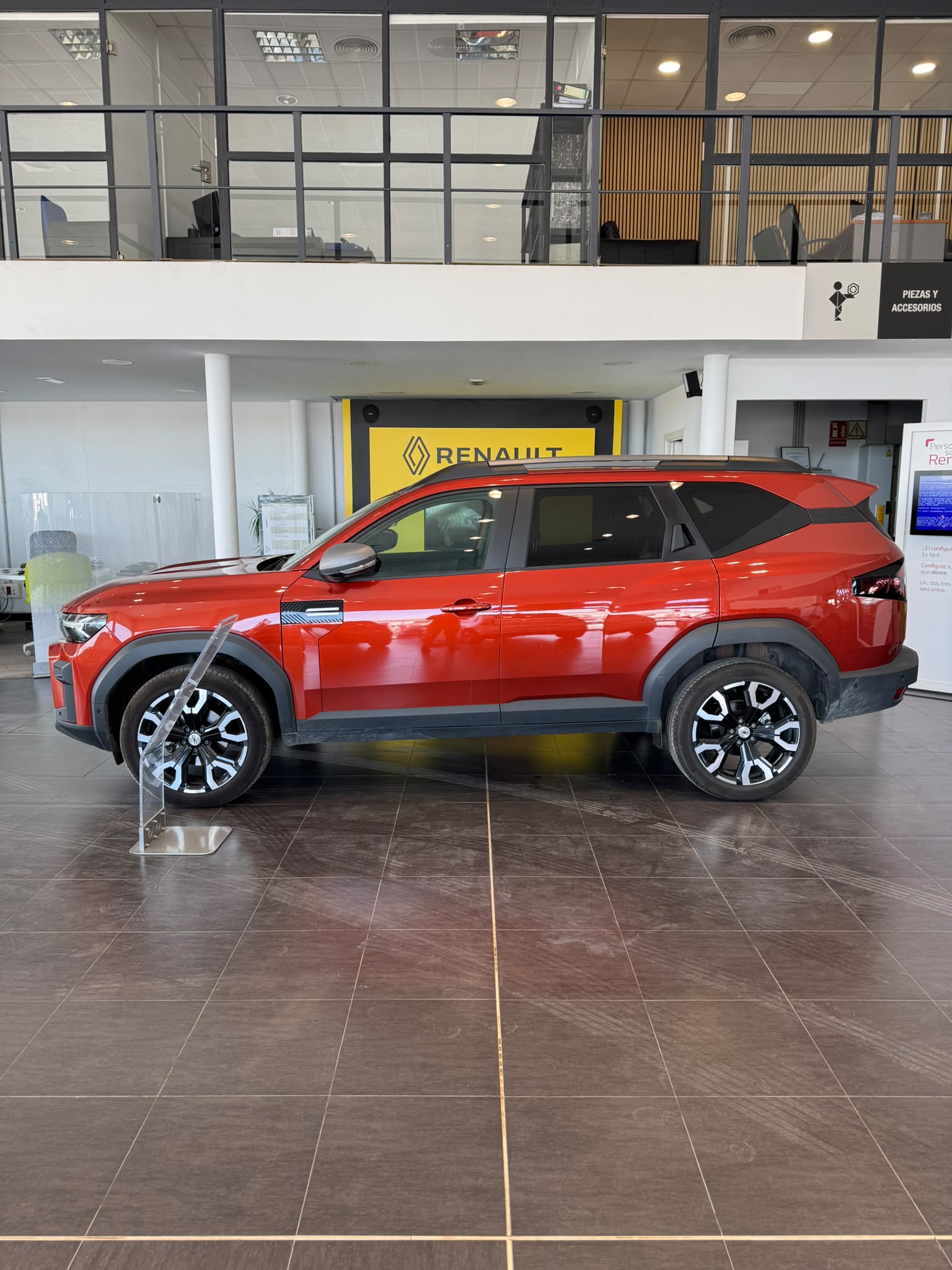 Dacia BIGSTER JOURNEY 4X2 miniatura 4